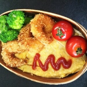 ミートソースのアレンジでオムライス弁当♡